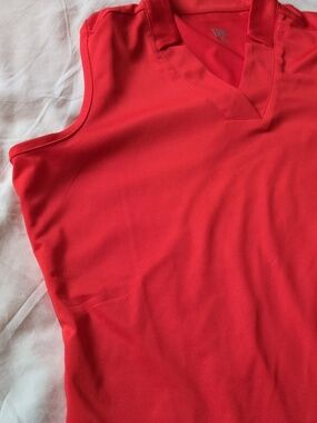 Tail UPF 50 V-Neck Women’s Top M New
